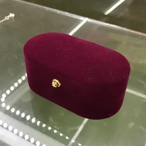 Cofre Terciopelo Burdeo para Anillos de Compromiso — imagen 2