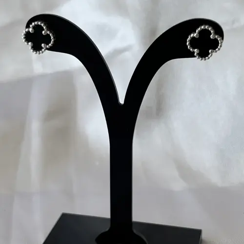 Aretes Van Cleef & Arpels Trébol de la Suerte Ónix's photo #1