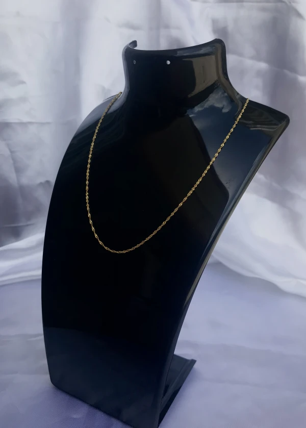 Cadena Singapur's foto | Sterlyn Jewels |  BizneCubano