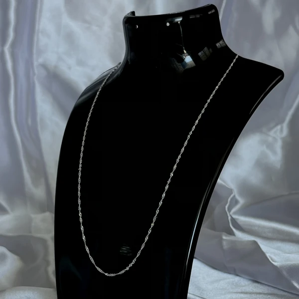 Cadena Singapur's foto | Sterlyn Jewels |  BizneCubano