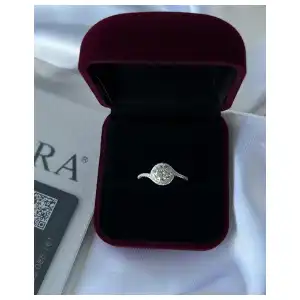 Anillo Entrelazado Gema Moissanita y Circones miniatura 2